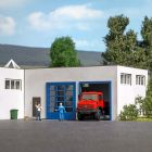 Busch - 1/87 KL. FAHRZEUGHALLE H0 (1/25) *