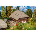 Faller - 1/87 BOERDERIJ ZWARTE WOUD (10/25)*