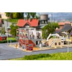 Faller - 1/160 PREFAB HUIS IN AANBOUW