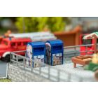 Faller - 1/160 2 CONTAINERS VOOR GEBRUIKTE KLEDING (04/25)*