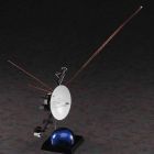 Hasegawa - 1/48 UNMANNED VOYAGER W/MISSION EMBLEM PATCH (04/25) *