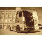 Italeri - 1/24 MB ACTROS MP4 BIG SPACE GRAND PRIX EDITION (01/25) *