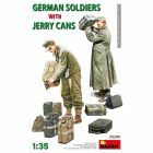 Miniart - German Soldier W/jerry Cans (7/20) * - MIN35286