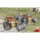 Miniart - German 200l Fuel Drum Set Wwii