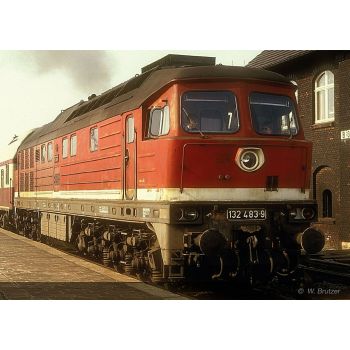 Arnold - DR DIESEL LOC 132 483-9 RED GR/SIL ROOF IV DCC S (9/23) *