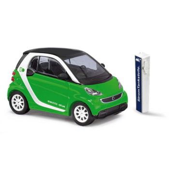 Busch - 1/87 Smart Fortwo Coupe Electric Grun 2012 (10/22) *ba46225