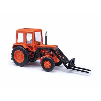 Busch - 1/87 TRAKTOR BELARUS MTS 82 FRONTLADER 1983