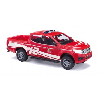 Busch - 1/87 NISSAN NAVARA FEUERWEHR SAALFELD 2015 (12/24) *