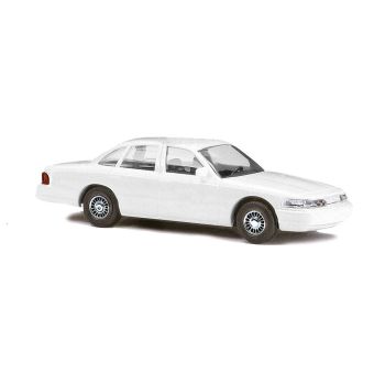 Busch - 1/87 BAUSATZ: FORD CROWN VICTORIA