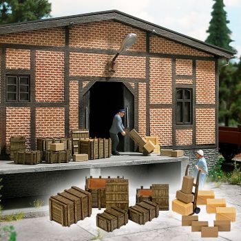Busch - 1/45 HOLZKISTEN PAKETE UND SACKKARRE 0 (9/23) *