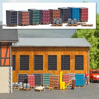 Busch - 12 PALETTEN 8 STAPEL GETRANKEKISTEN 6 FASSERN H0 (4/23) *