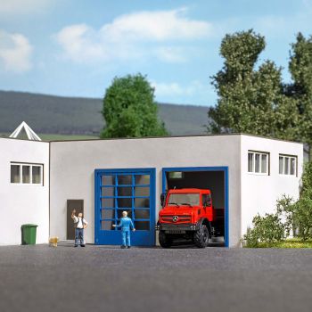 Busch - 1/87 KL. FAHRZEUGHALLE H0 (1/25) *