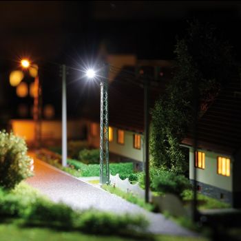 Busch - 1/87 GIERMASTLEUCHTE WEIß ECKIG