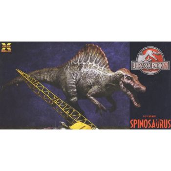 Character Goods - 1/35 JURASSIC PARK III SPINOSAURUS X-PLUS SCALE MODEL