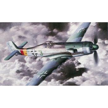 Dragon - 1/48 FOCKE-WULF TA152H (06/25) *