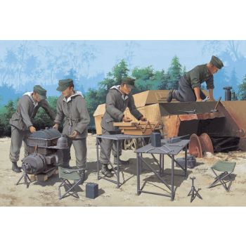 Dragon - 1/35 SD.KFZ.250 ENGINE W/MECHANICS