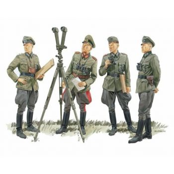Dragon - 1/35 German Command Staff (9/22) * - Dra6213