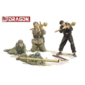 Dragon - 1/35 EASTERN FRONT TANK HUNTERS WWII (10/22) *