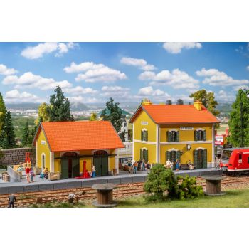 Faller - 1/87 STATION GUSSING