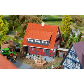 Faller - 1:87 Vakwerkhuis Met Waterput (2/22) *fa130587