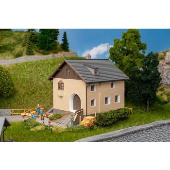 Faller - 1/87 KLEIN HUIS IN STIJL VAN ENGADIN (1/24) *