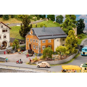 Faller - 1/87 TRADITIONEEL ENGADINER HUIS (4/24) *