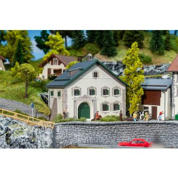Faller - 1/87 BUNDNERHAUS GUARDA (04/25)*