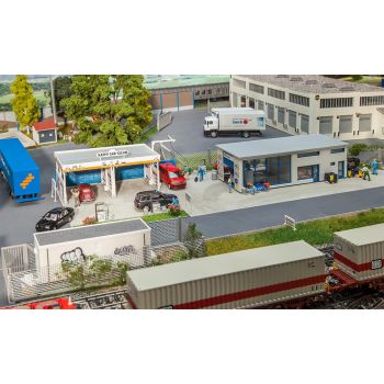 Faller - 1/87 AUTOWASSTRAAT (05/25)*