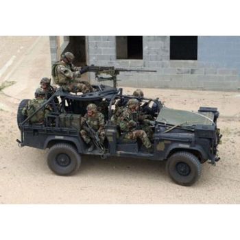 Hobbyboss - 1/35 Ranger Special Operations Vehicle Rsov W/mg - Hbs82450