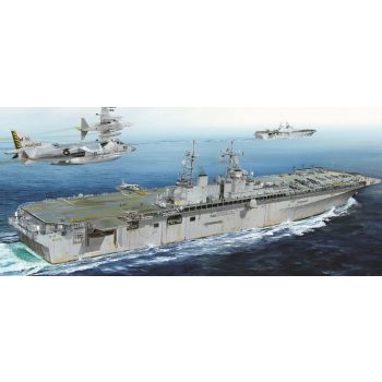 Hobbyboss - 1/700 Uss Boxer Lhd-4 - Hbs83405