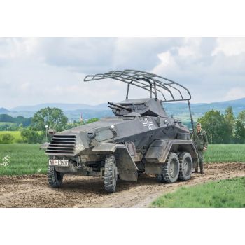 Italeri - 1/72 SD.KFZ. 232. 6 RAD