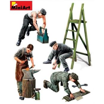 Miniart - 1/35 German Repair Crew Wwii (?/22) *min35358