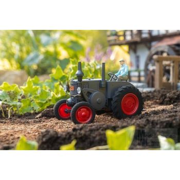 Pola - 1/22,5 LANZ BULLDOG (04/25)*