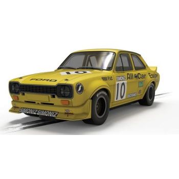 Scalextric - 1/32 FORD ESCORT MK1 ALL CAR EQUIPE WHITING (09/25) *