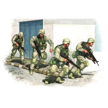 Trumpeter - 1/35 Us Army In Iraq (2005) - Trp00418