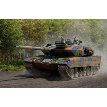 Trumpeter - 1/16 LEOPARD 2A6 MBT (07/25) *