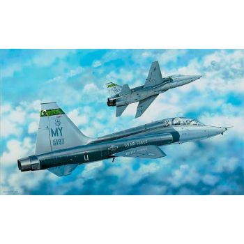 Trumpeter - 1/48 Us T-38c Talon Ii - Trp02876