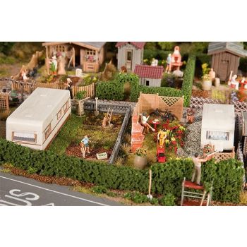 Faller - 2 Allotments with caravan