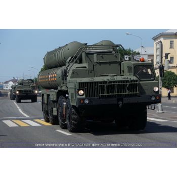 Zvezda - 1/72 S-400 Triumf Missile System (4/21) * - ZVE5068