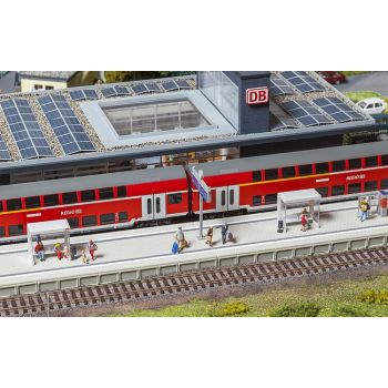 Faller - Modern platform plate with accessories